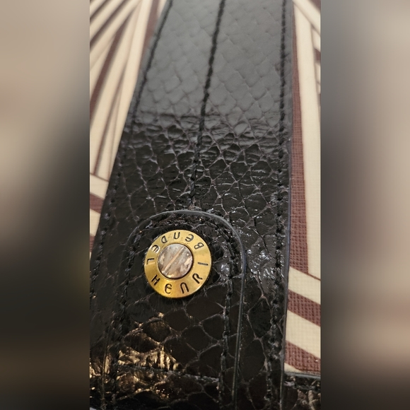 Henri bendel disturbed hatbox wheelie with hb heart keychain purse charm - Picture 12 of 12